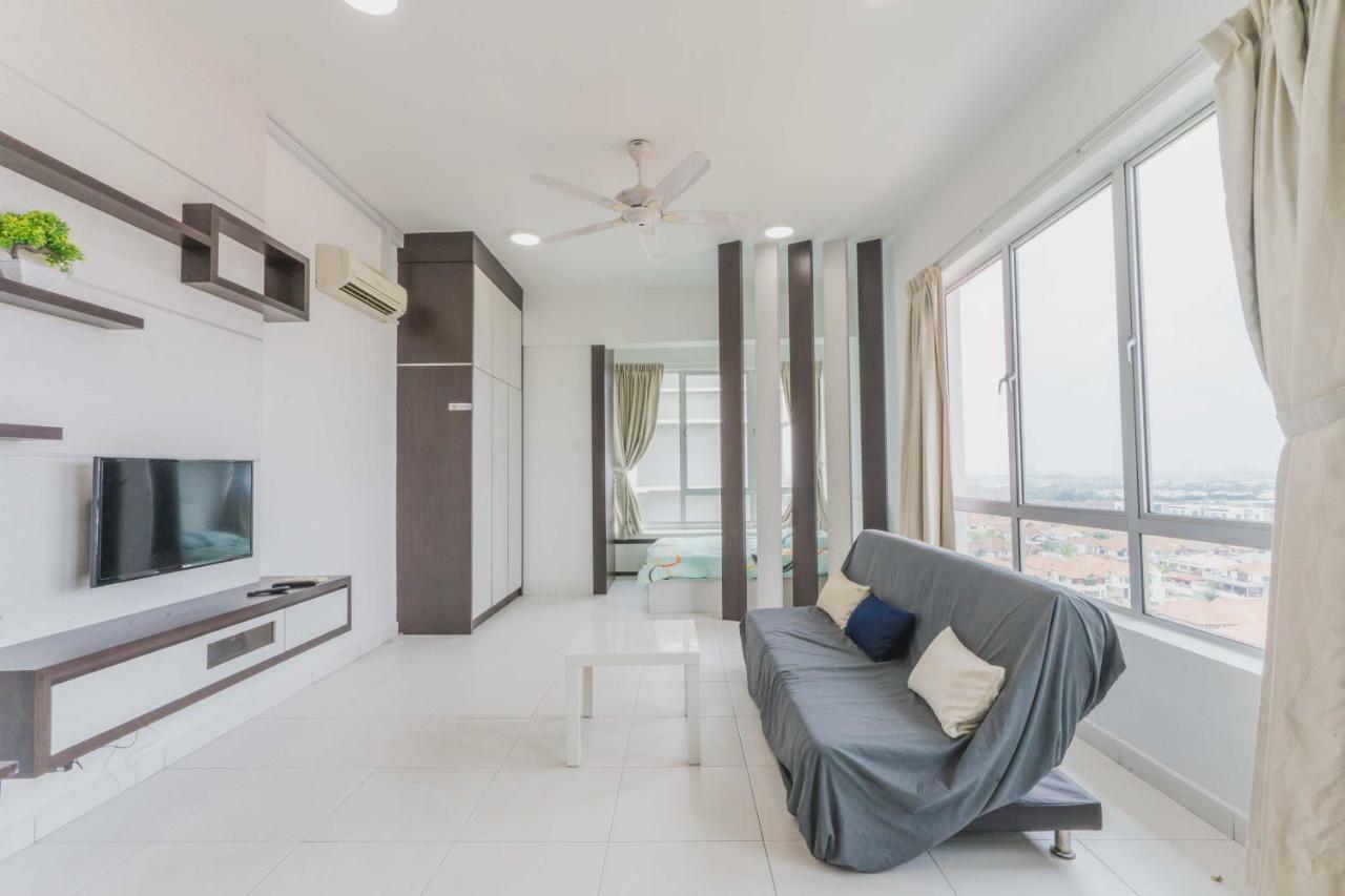 Shawn'S Akademic Suites Sky View B#11-27 Johor Bahru Exterior photo
